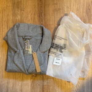 SKIMS Soft Lounge Gray Long Sleeve Pajama Top